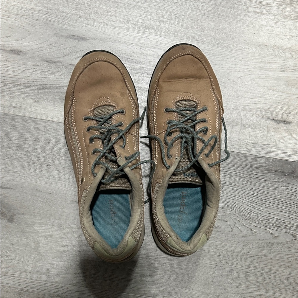 Easy Spirit Tan Sneakers